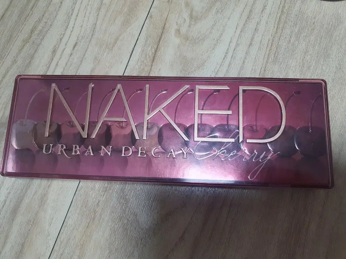 네이키드 어반디케이 체리(Naked Urbandecay Cherry)